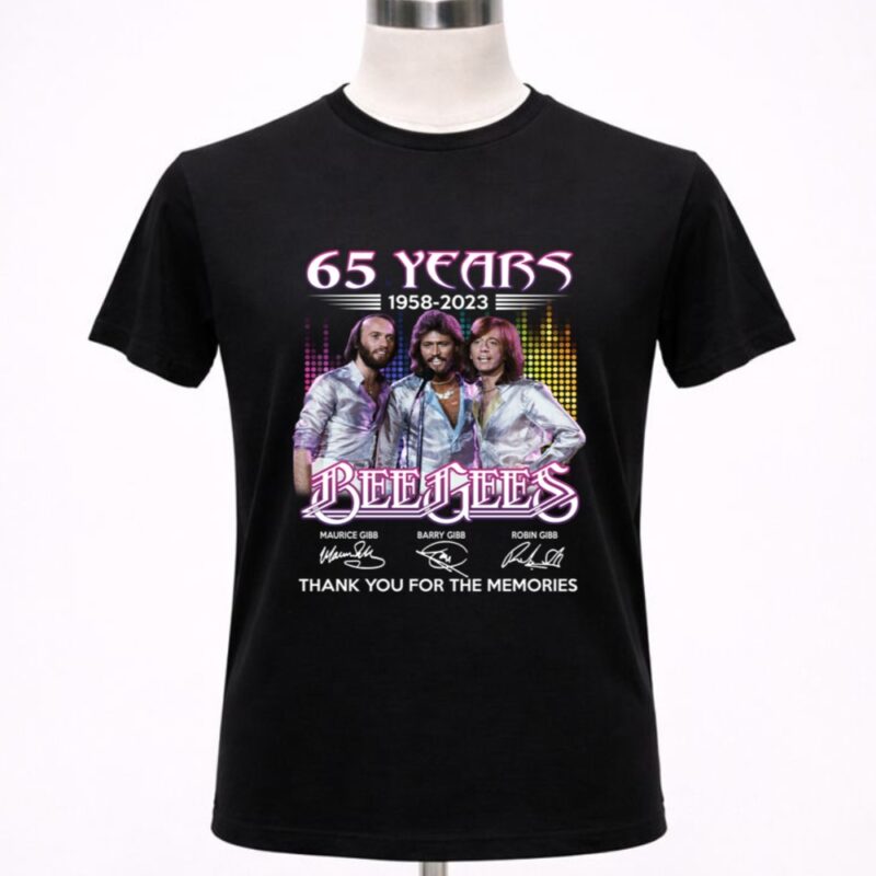 65 years 1958 2023 Bee Gees Maurice Gibb Barry Gibb Robin Gibb Signatures Thanks 1 T Shirt.jpg